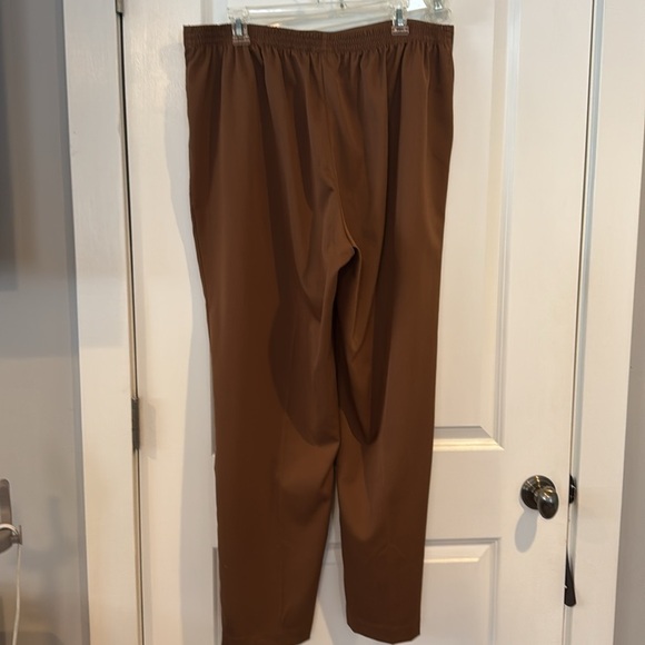 Alfred Dunner 2 pair Classic pull on pants trousers slacks Pink and Brown 18 18W - Picture 11 of 15
